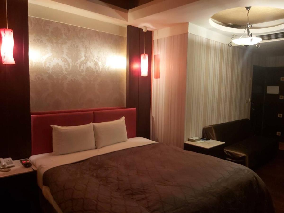 Chateau Motel Kaohsziung Kültér fotó